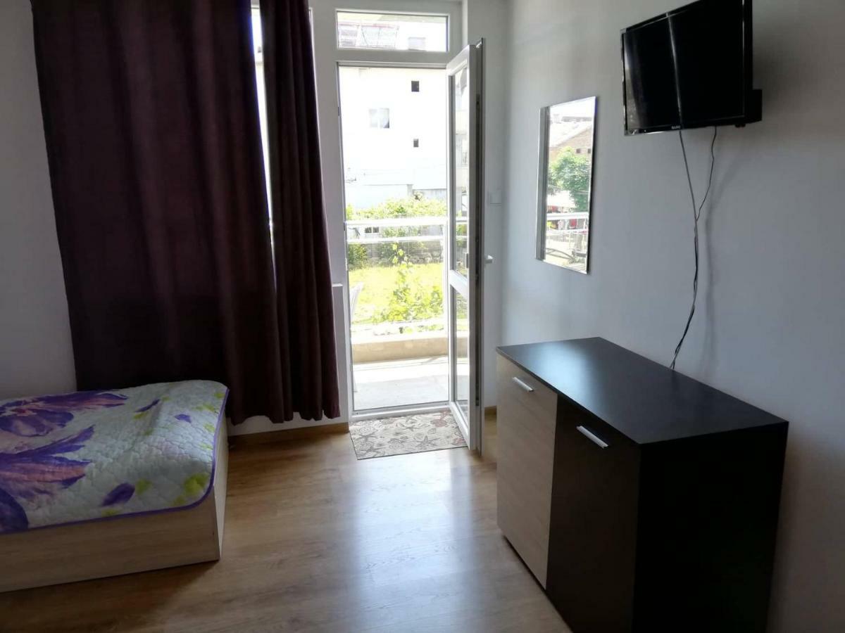 Къща За Гости "Пердика" Hotel Obzor Bagian luar foto