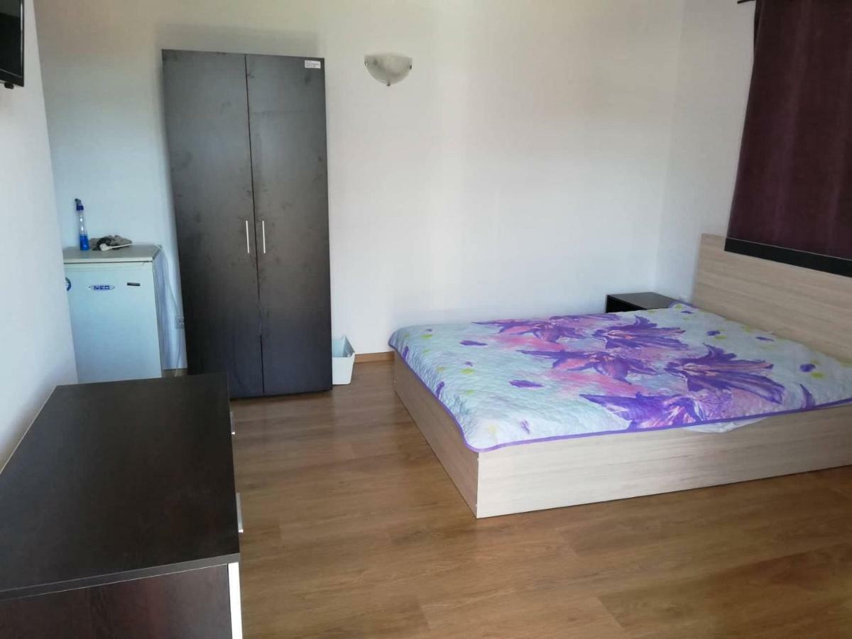 Къща За Гости "Пердика" Hotel Obzor Bagian luar foto