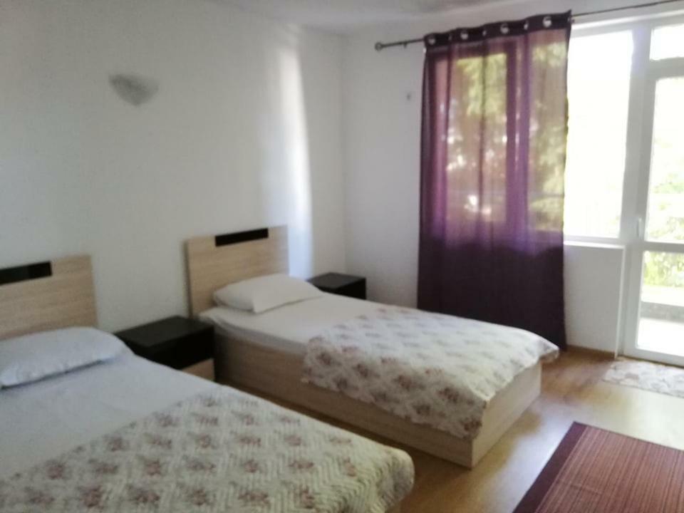 Къща За Гости "Пердика" Hotel Obzor Bagian luar foto