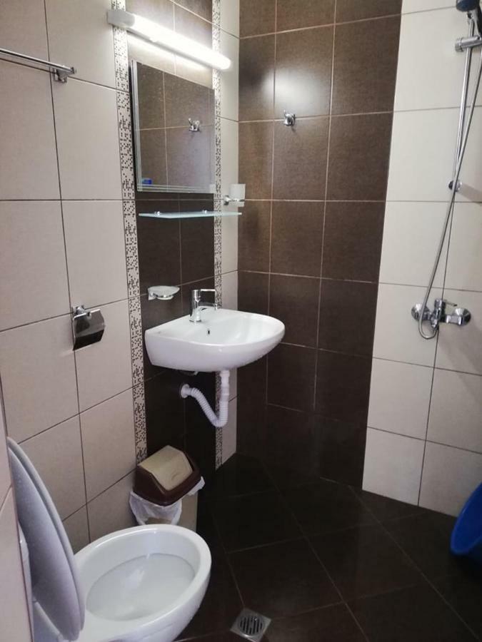 Къща За Гости "Пердика" Hotel Obzor Bagian luar foto